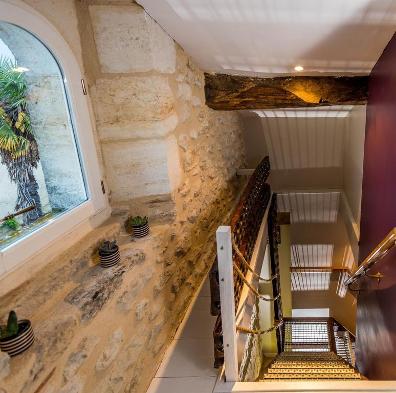 Chambres D'Hotes Le Relais Des Remparts Rions Экстерьер фото